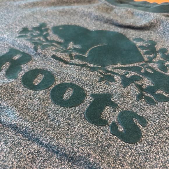 Roots Classic Beaver Green Crewneck Sweatshirt - Picture 10 of 11